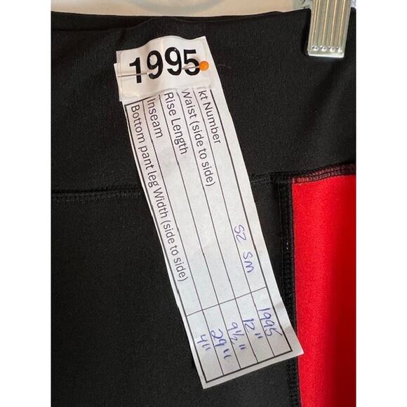 Yoga Pants Leggings Black W/ Red Or Rose Heart Stretch Workout Pants High Waist - Picture 4 of 4